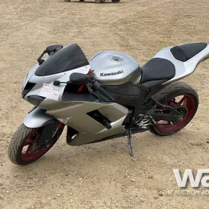 2007 KAWASAKI ZX6R STREET BIKE