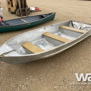 PETERBOROUGH ALUMINUM BOAT