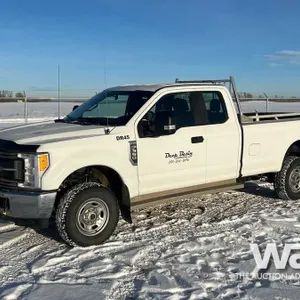 2017 Ford F350 XLT Extended Cab Pickup