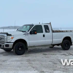 2013 Ford F350 XLT Extended Cab Pickup