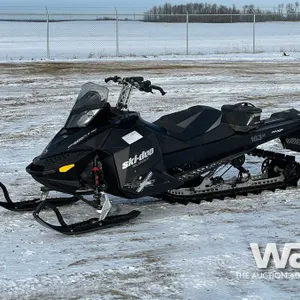 2011 Skidoo Summit X 800R Snowmobile