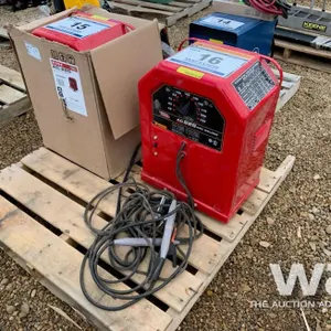 LINCOLN 225 AMP ELECTRIC WELDER