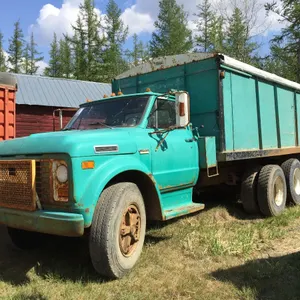 1970 GMC 6500 TAG AXLE GRAIN TRUCK