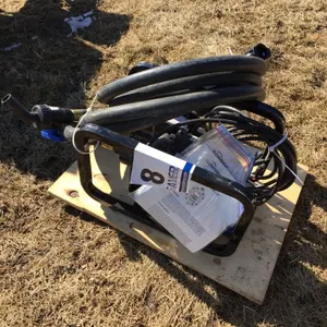 CHEMICAL PUMP WITH METER