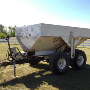 6 TON T/A FERTILIZER SPREADER