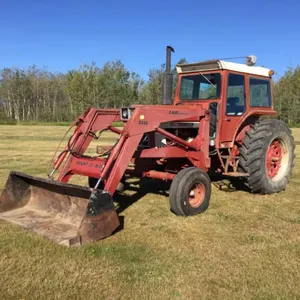 IHC 1066 TRACTOR