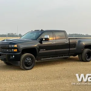 2017 CHEVROLET 3500HD LTZ CREW CAB DUALLY PICKUP