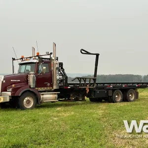 2007 WESTERN STAR T/A BALE MOVER TRUCK