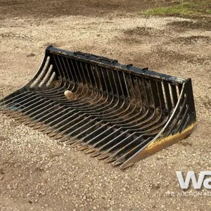 JOHN DEERE R84 SKELETON BUCKET