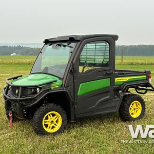 2022 JOHN DEERE GATOR XUV 835M SIDE BY SIDE
