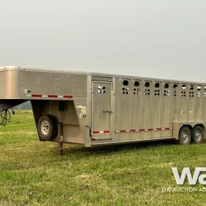 2015 WILSON PSGN-5724T 24 FT. T/A STOCK TRAILER