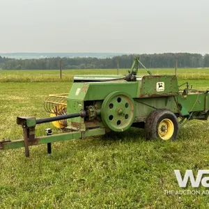 JOHN DEERE 336 SQUARE BALER