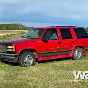 1997 GMC YUKON SPORT UTILITY VEHICLE