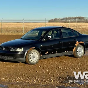 2000 VOLKSWAGEN PASSAT 4 DOOR CAR