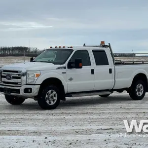2016 FORD F350 XLT CREW CAB PICKUP