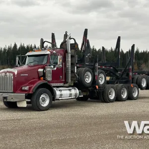 2013 KENWORTH T800 TRI DRIVE LOG TRUCK
