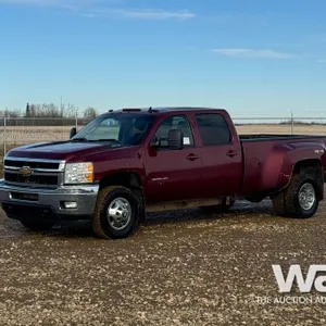 2013 CHEVROLET 3500 HD LTZ CREW CAB DUALLY PICKUP