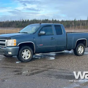 2007 CHEVROLET 1500 LT E-CAB 4X4 PICKUP
