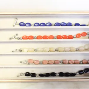 5 AGATE & QUARTZ TOGGLE BRAC. IN STORAGE TRAY