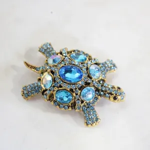 GP IRIDESCENT TURTLE BROOCH