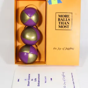 JUGGLING BALLS