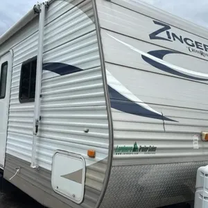 Zinger by CrossRoads Pull Camper 32 ft