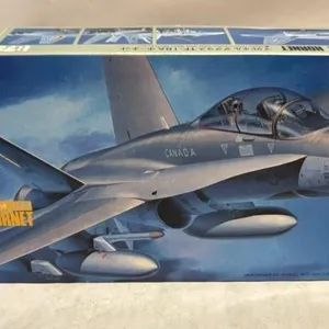 1/72 F-18 Hornet Model Kit Unbuilt Plane Hasegawa