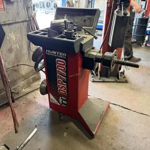 Hunter DSP7700 Wheel Balancer Machine