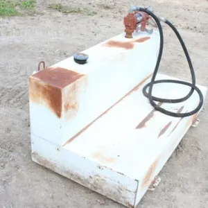 100 gal. "L" Shaped Red Diesel Fuel Tank w/Pump