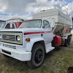1974 CHEVY C 60 SEED TENDER