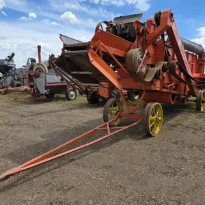 ALLIS CHALMERS THRESHING MACHINE