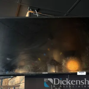 WALL MOUNT SAMSUNG WIDE SCREEN FLAT PANEL TELEVISION