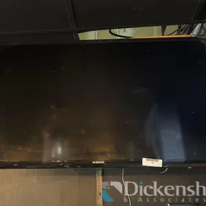 WALL MOUNT SAMSUNG WIDE SCREEN FLAT PANEL TELEVISION