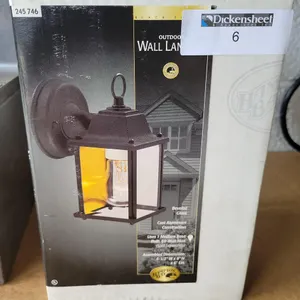 OUTDOOR WALL LANTERN