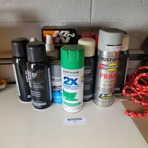 VARIETY OF SPRAY PAINTS