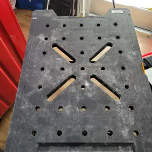 DEWALT PORTABLE WORK BENCH