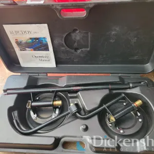 LIL - BUDDY WINDSHIELD INSTALLATION TOOL IN CASE WITH MANUAL