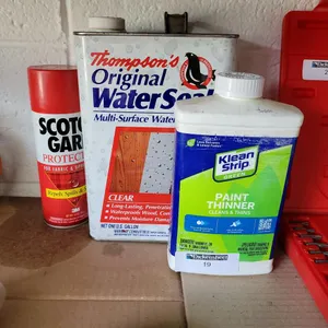 (1) THOMPSON'S WATER SEAL, (1) CAN OF SCOTCH GUARD, (1) KLEENSTRIP PAINT THINNER