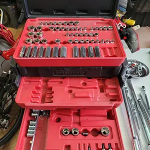 CRAFTSMAN TOOL SET WITH CONTENTS