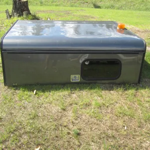 A.R.E. Contractor's Truck Topper