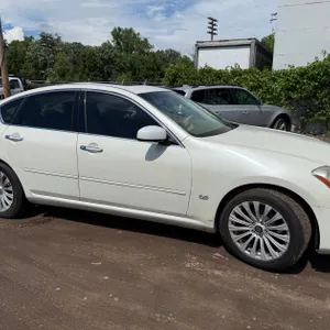 2006 Infiniti M35 Passenger Car