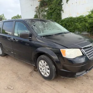 2008 Chrysler Town & Country Van
