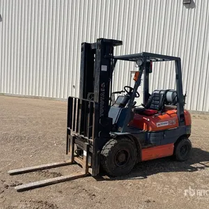 1997 Toyota 42-6FGU25 3300 lb Pneumatic Tire Forklift