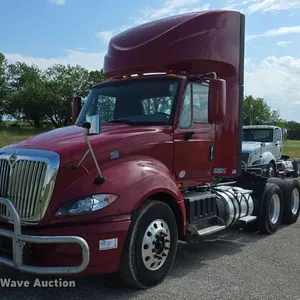 2016 International ProStar 122 semi truck