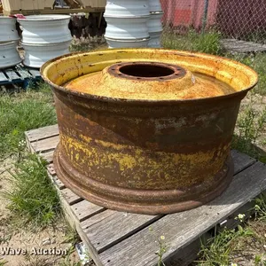 Tractor wheel
