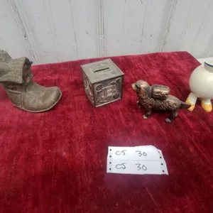 Lot of Four Vintage Still Banks: 3x Cast