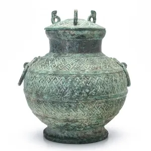CHINESE ARCHAIC STYLE BRONZE HU-SHAPE VASE