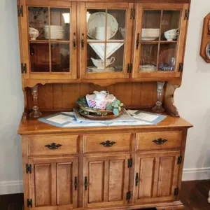 Keller Furniture 54" Maple Colonial China Hutch