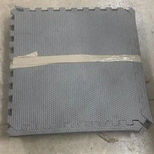 (6) Foam Interlocking Floor Mats