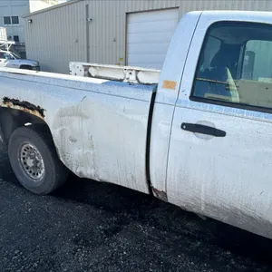 2008 CHEVROLET SILVERADO 1/2 TON PICK UP TRUCK  VIN: 1GCEK14X18Z161896